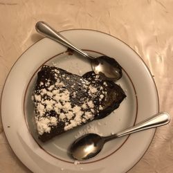 Au Bon Petit Bailly - Chocolate cake