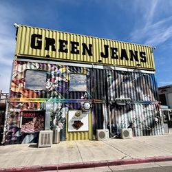 Green Jeans Food Hall - Outside