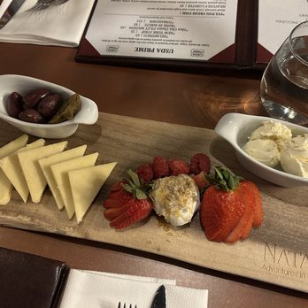 Nataz Restaurant - New American Near Me - Southington, Connecticut