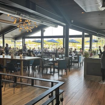 Amalfi Marina Bar - Beautiful restaurant with gorgeous views - Bars Near Me - San Marcos, California