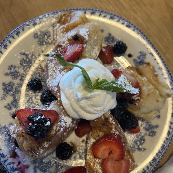Cecilia - French toast - Breakfast & Brunch Near Me - Vancouver, Washington