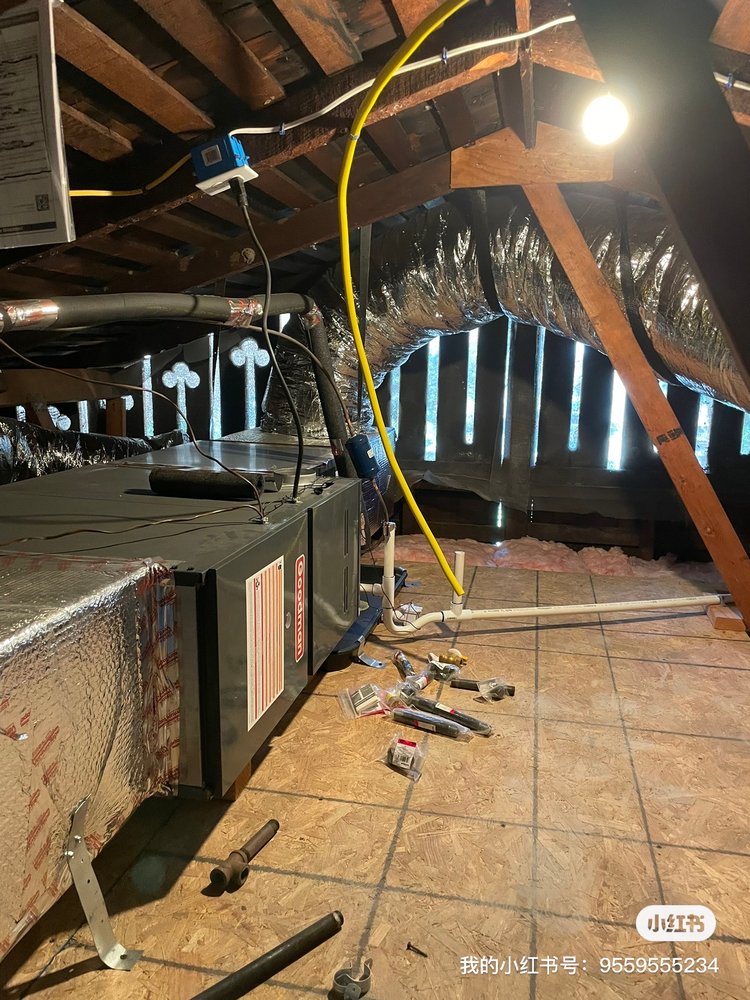 Slide of Electrician man