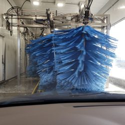Car wash tunnel