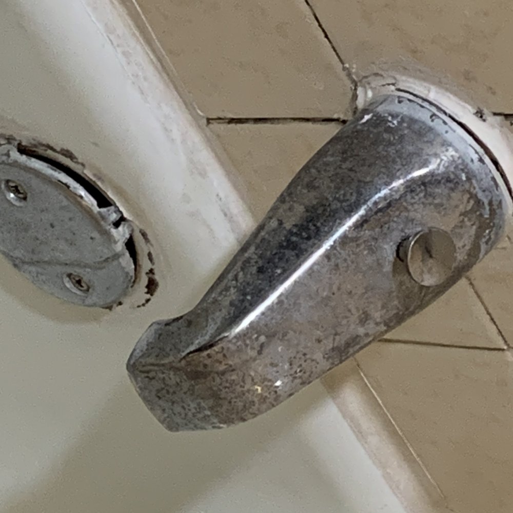 Motel 6 - bath faucet - Hotels Near Me - Artesia, California Motel 6 - bath faucet - Hotels Near Me - Artesia, California