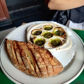 Place Pigalle - Escargot - French Near Me - Seattle, Washington