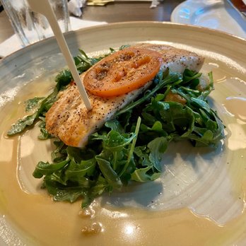 Kona Cafe - Mahi, Bacon, Lettuce, and Tomato - Sushi Bars Near Me - Lake Buena Vista, Florida