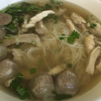Pho Huong Lan - Chicken & meatball pho. Ex- large/ - Vietnamese Near Me - Honolulu, Hawaii Pho Huong Lan - Chicken & meatball pho. Ex- large/ - Vietnamese Near Me - Honolulu, Hawaii