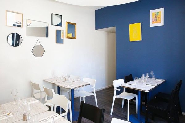 Aux Jours Heureux by null