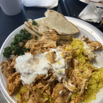 Gyros King - Spicy chicken platter - Sandwiches Near Me - Pleasant View, Tennessee Gyros King - Spicy chicken platter - Sandwiches Near Me - Pleasant View, Tennessee