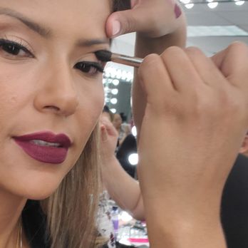 TNT Agency Makeup School - The art of blending with right brush. - Cosmetology Schools Near Me - Chino Hills, California TNT Agency Makeup School - The art of blending with right brush. - Cosmetology Schools Near Me - Chino Hills, California