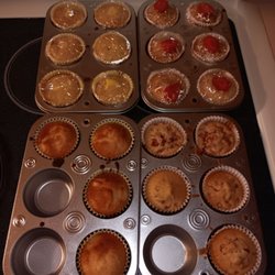 Zees Bees Bakery - Pineapple cupcakes and strawberry cupcakes
