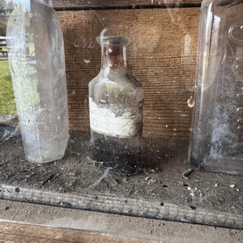 Philip Foster Farm - Old Bourbon bottle with truly AGED bourbon - Museums Near Me - Eagle Creek, Oregon Philip Foster Farm - Old Bourbon bottle with truly AGED bourbon - Museums Near Me - Eagle Creek, Oregon