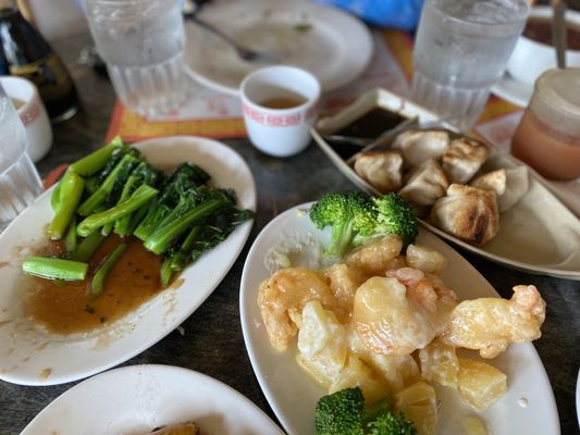 Hong Kong Cafe by null
