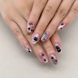Green Nail Bar - Gel Builder with Cat Eye Nail Art.
