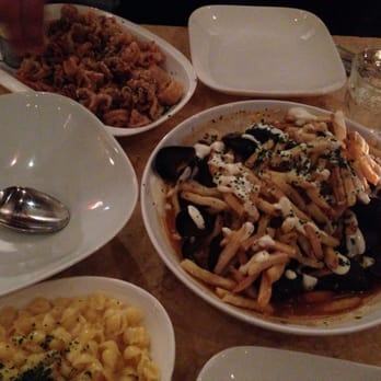 Mua - Calamari, Muscles and Mac and Cheese - Bars Near Me - Oakland, California Mua - Calamari, Muscles and Mac and Cheese - Bars Near Me - Oakland, California