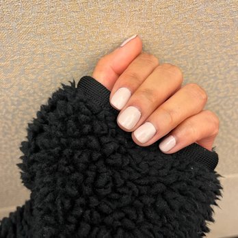 Sarah Nails Spa - Gel manicure, lasted a little over 2 weeks - Nail Salons Near Me - San Francisco, California