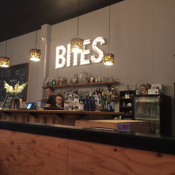 Bites Restaurant - The bar - New American Near Me - Forest Grove, Oregon