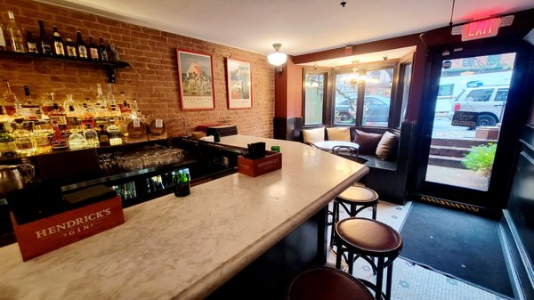 Satis Bistro by null