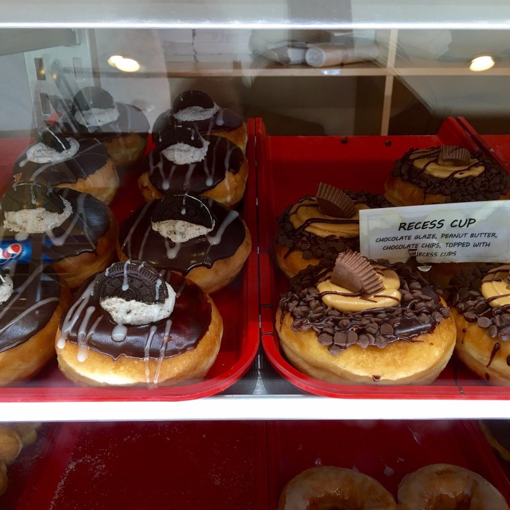 Daddy's Donuts and Bake Shop - Awesome creative selection - Donuts Near Me - Middletown, New York