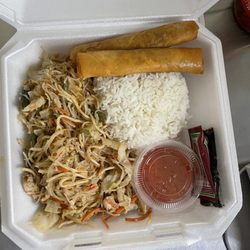 Griego's Bobalicious Emporium - Pancit combo