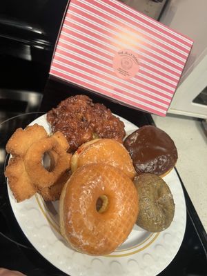 The Jelly Donut by null