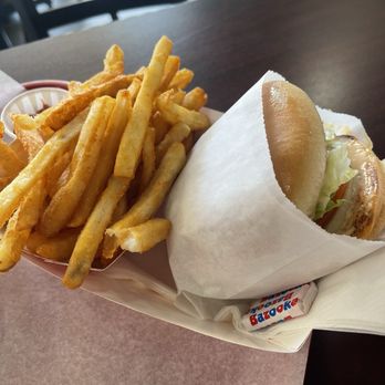 355 Burger - Single Burger w/ fries and Bazooka Gum - Burgers Near Me - Sierra Madre, California