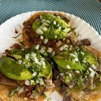 Tacos Sinaloa - Did suaderos; un lengua (+ guacamole) - Food Trucks Near Me - Oakland, California Tacos Sinaloa - Did suaderos; un lengua (+ guacamole) - Food Trucks Near Me - Oakland, California