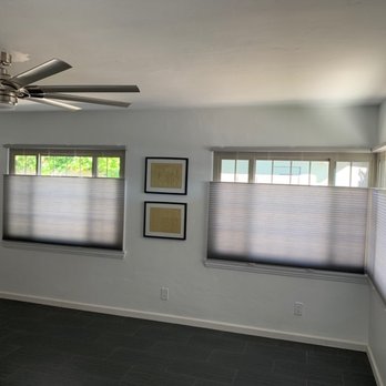 Dunn Right Blinds - Living Room with corner windows - Shades & Blinds Near Me - Palm Desert, California Dunn Right Blinds - Living Room with corner windows - Shades & Blinds Near Me - Palm Desert, California