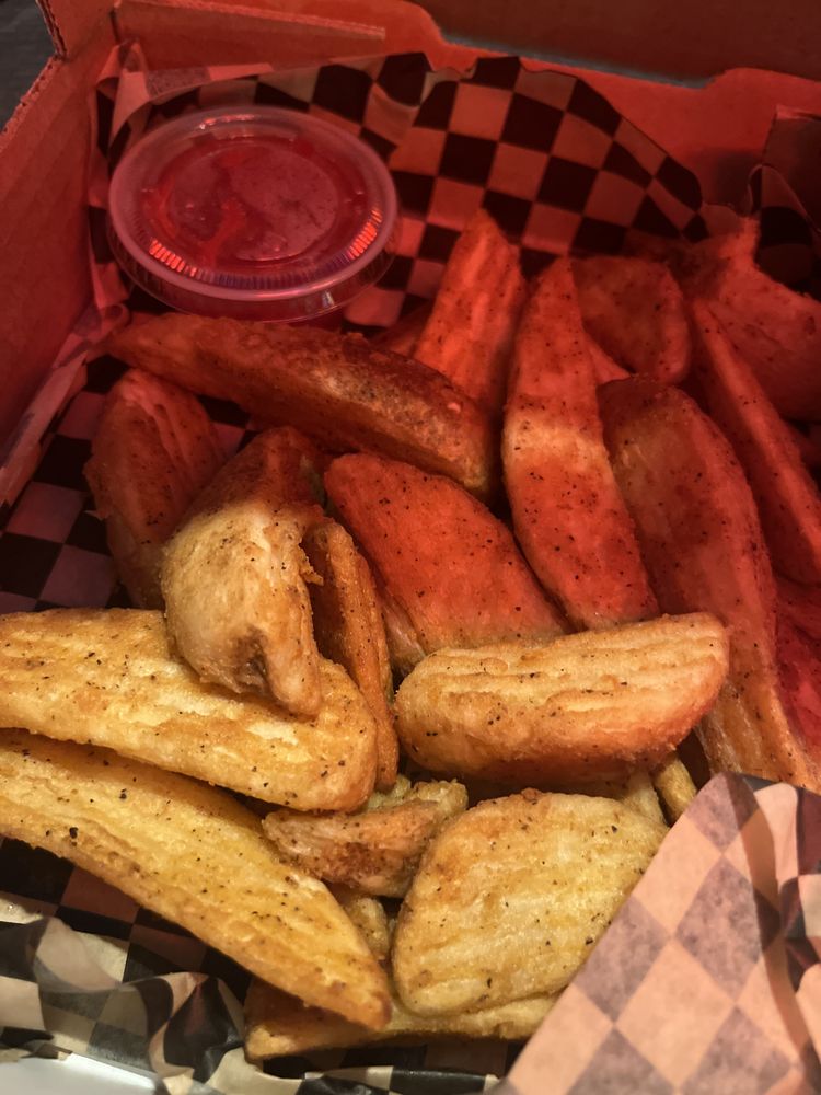 Straw Hat Pizza gift card