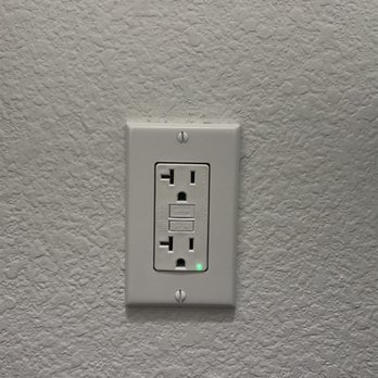 Bold Electric - New outlet replaced for me - Electricians Near Me - Denison, Texas Bold Electric - New outlet replaced for me - Electricians Near Me - Denison, Texas
