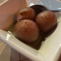 Chutes Restaurant - Gulab Jamun