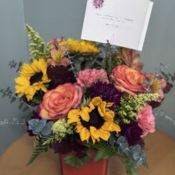 Chapel Hill Floral - This was taken I think 1.5, maybe even 2 weeks after delivery. Incredible. See the other photo of when they were delivered & fresh.