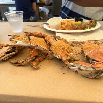 Cantler's Riverside - Seafood Near Me - Annapolis, Maryland