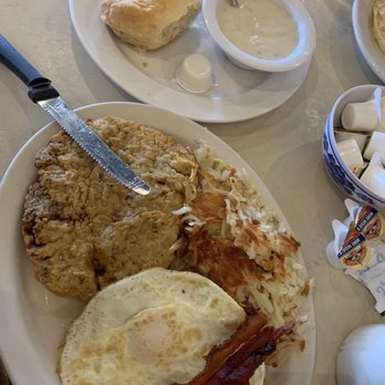 Good Day Cafe - Chicken fried steak looked delicious but bland - Breakfast & Brunch Near Me - Arlington, Texas