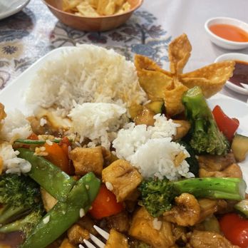 Jasmine Garden - Lunch-Hunan Shrimp - Chinese Near Me - Overland Park, Kansas Jasmine Garden - Lunch-Hunan Shrimp - Chinese Near Me - Overland Park, Kansas