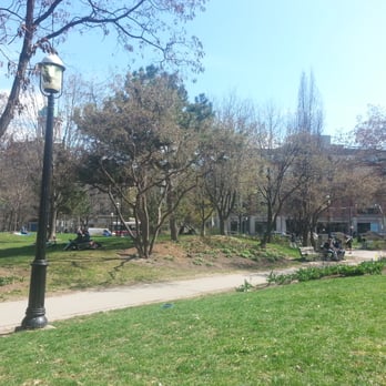 St. James' Park - St. James Park - Parks Near Me - Toronto, Ontario