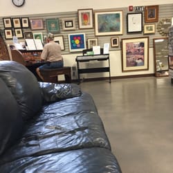 White Elephant Of Country Fair - The only other place that has live music while you shop is Nordstrom, which has comparable service.