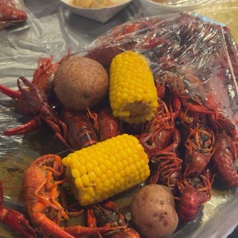 Cajun Craven - 3 lbs, spicy with Cajun seasoning. Two corns and two potatoes. - Cajun/Creole Near Me - Houston, Texas Cajun Craven - 3 lbs, spicy with Cajun seasoning. Two corns and two potatoes. - Cajun/Creole Near Me - Houston, Texas