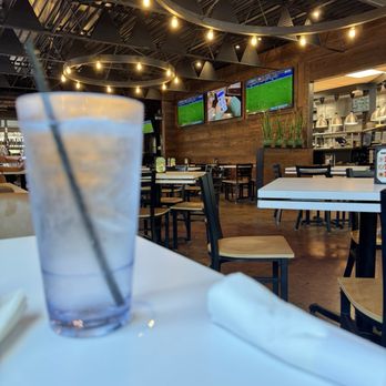 Crust & Craft - Watch a game on TV - Beer, Wine & Spirits Near Me - Senoia, Georgia Crust & Craft - Watch a game on TV - Beer, Wine & Spirits Near Me - Senoia, Georgia
