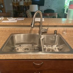 Thanks to Kerry, I've got a new sink and faucet! Thanks to Kerry, I've got a new sink and faucet!