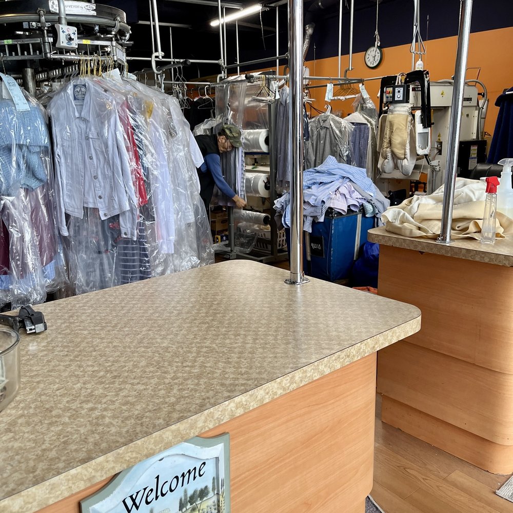 Han's Dry Cleaners - Sewing & Alterations Near Me - Oak Creek, Wisconsin