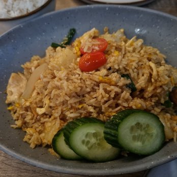 Khaosan - Pineapple fried rice - Thai Near Me - Brooklyn, New York Khaosan - Pineapple fried rice - Thai Near Me - Brooklyn, New York