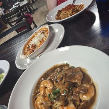 Joe's Italian Restaurant - Italian Near Me - Minot, North Dakota