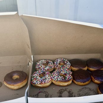 BoSa Donuts - Best Boston Cream in the state. - Donuts Near Me - Phoenix, Arizona BoSa Donuts - Best Boston Cream in the state. - Donuts Near Me - Phoenix, Arizona