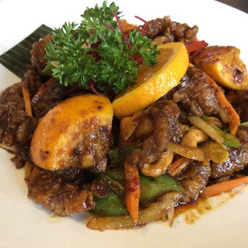 Chiang Mai - Cashew chicken - Thai Near Me - Toronto, Ontario Chiang Mai - Cashew chicken - Thai Near Me - Toronto, Ontario