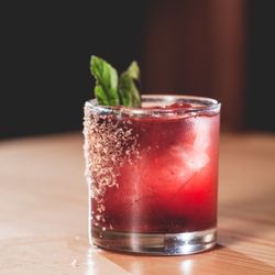 Casa Papá Rey - Red velvet with mezcal