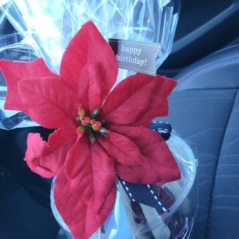 Nothing Bundt Cakes - Bakeries Near Me - Elk Grove, California
