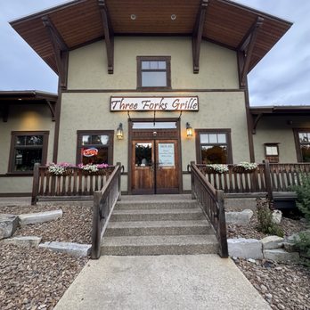 Three Forks Grille - Entrance - New American Near Me - Columbia Falls, Montana