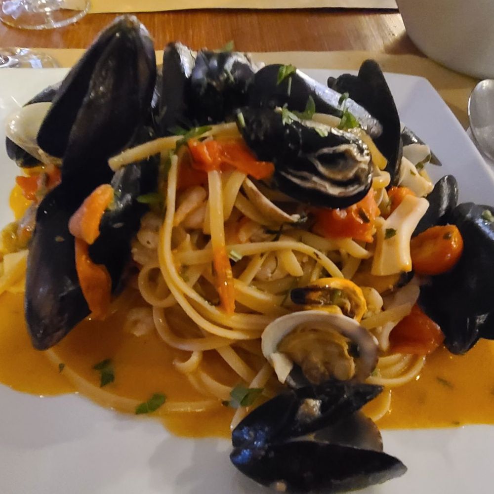La Galleria - Mediterranean Near Me - Palermo, Pennsylvania