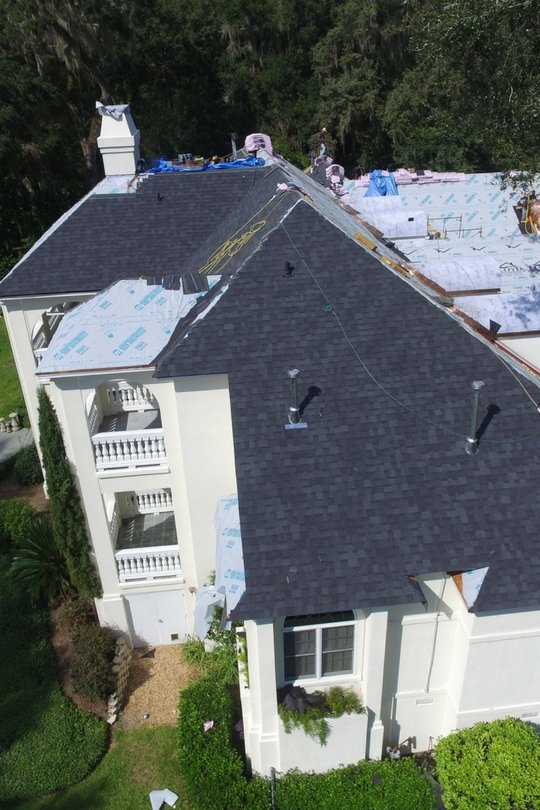 Slide of Lloyd Roofing